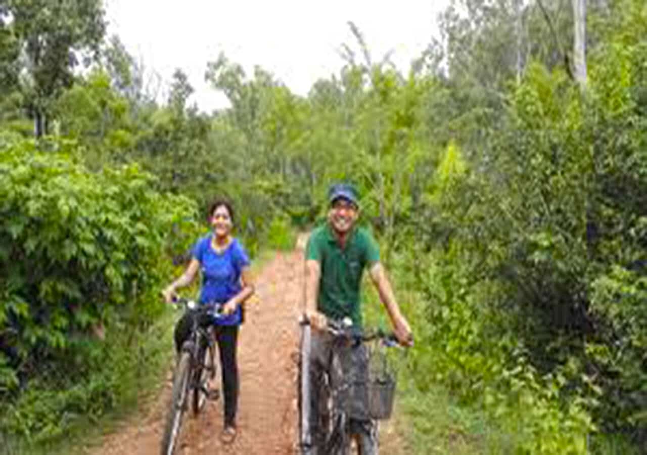 Ride through scenic coffee plantation trails, green valleys and peaceful country roads. Enjoy fresh air, beautiful landscapes and the natural charm of Sakleshpur.