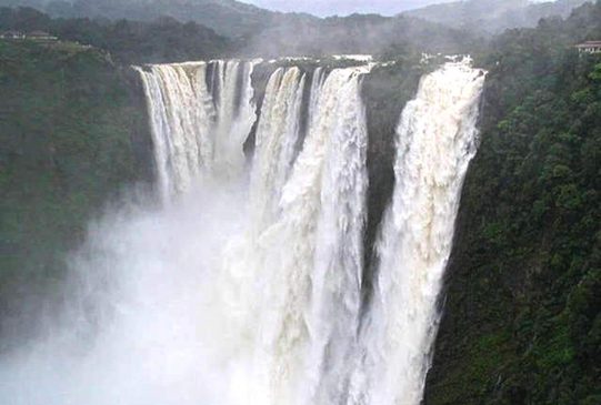 Kallathigiri Falls